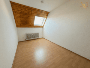 Kinderzimmer / Ankleidezimmer