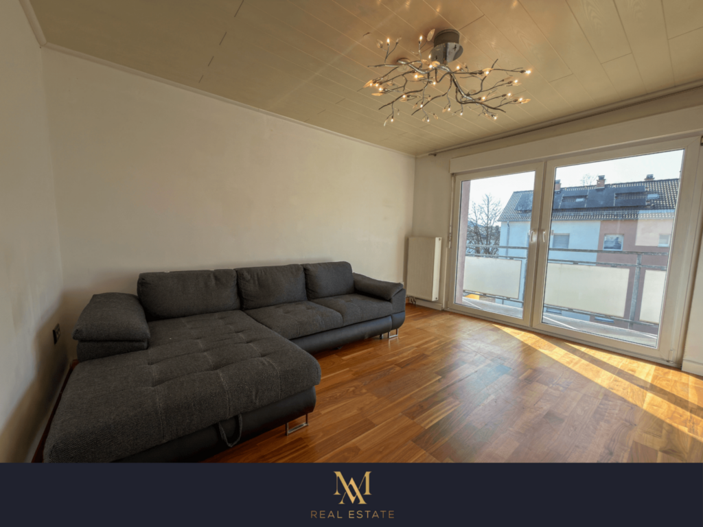Das helle und einladende Wohnzimmer